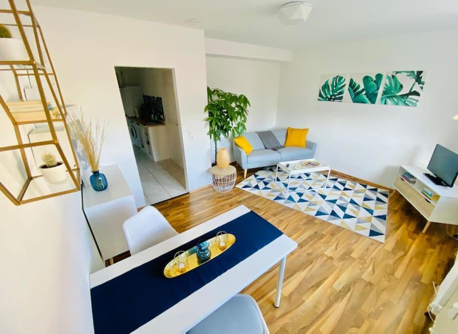 Moderne Wohnung In Vorstadtidylle Zu Bayreuth Heinersreuth Extérieur photo